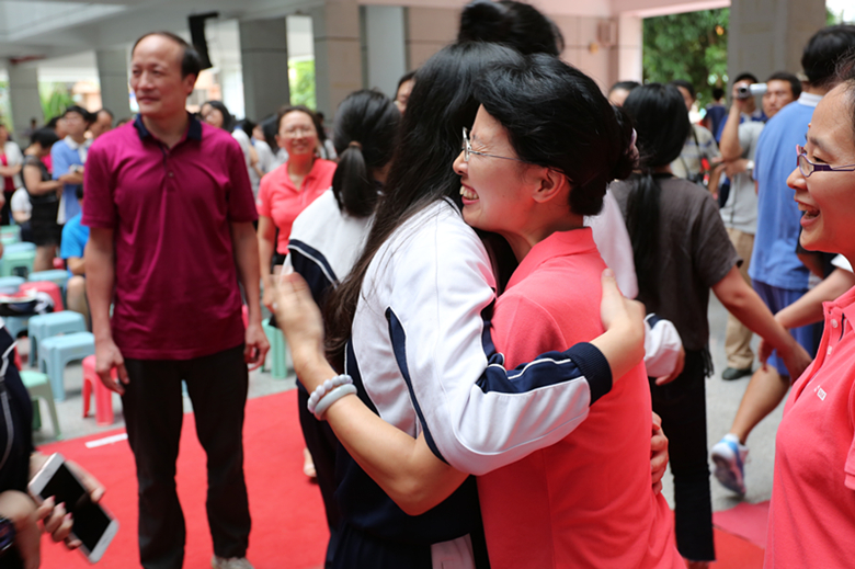 1告别高三老师 (3).jpg 1告别高三老师 (3).jpg