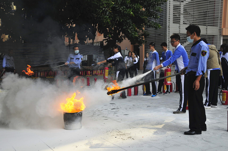 1-1消防安全实操课_副本.jpg 1-1消防安全实操课_副本.jpg