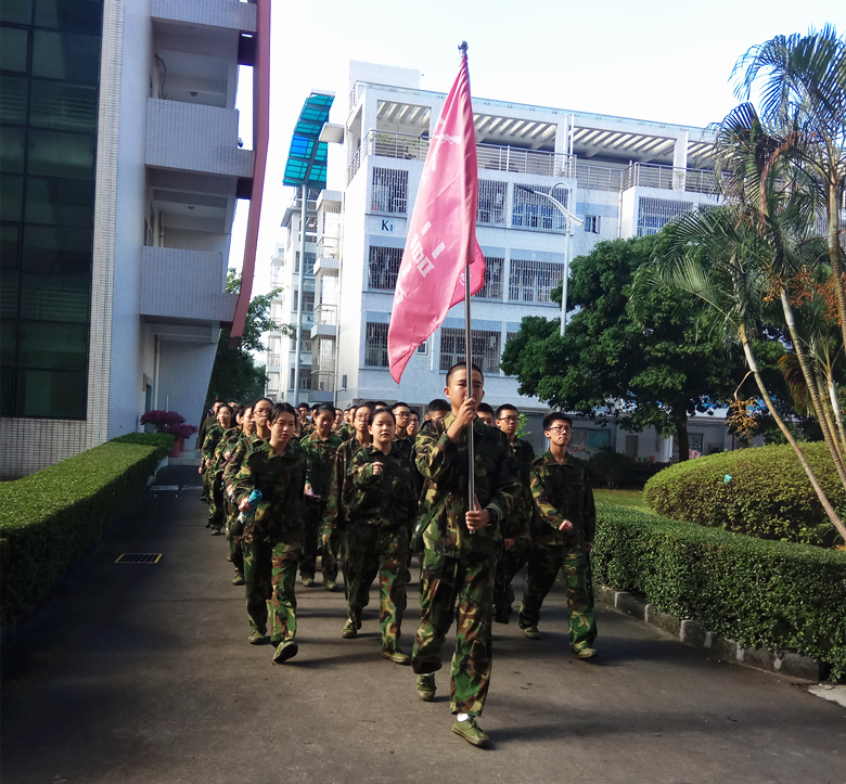 早操.jpg 早操.jpg