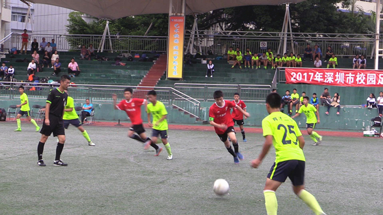 赛场上2.jpg 赛场上2.jpg