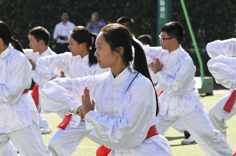 1276158039.jpg 1276158039.jpg