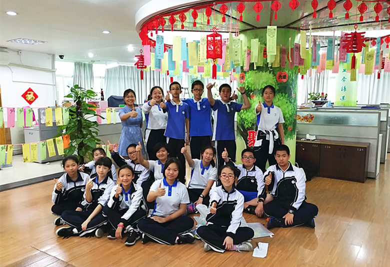 学生自治会干部合影.jpg 学生自治会干部合影.jpg