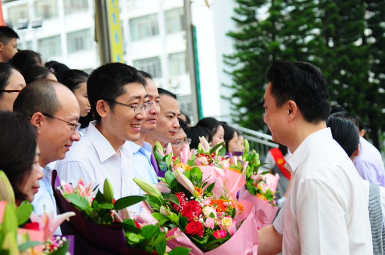 升旗仪式 040.JPG